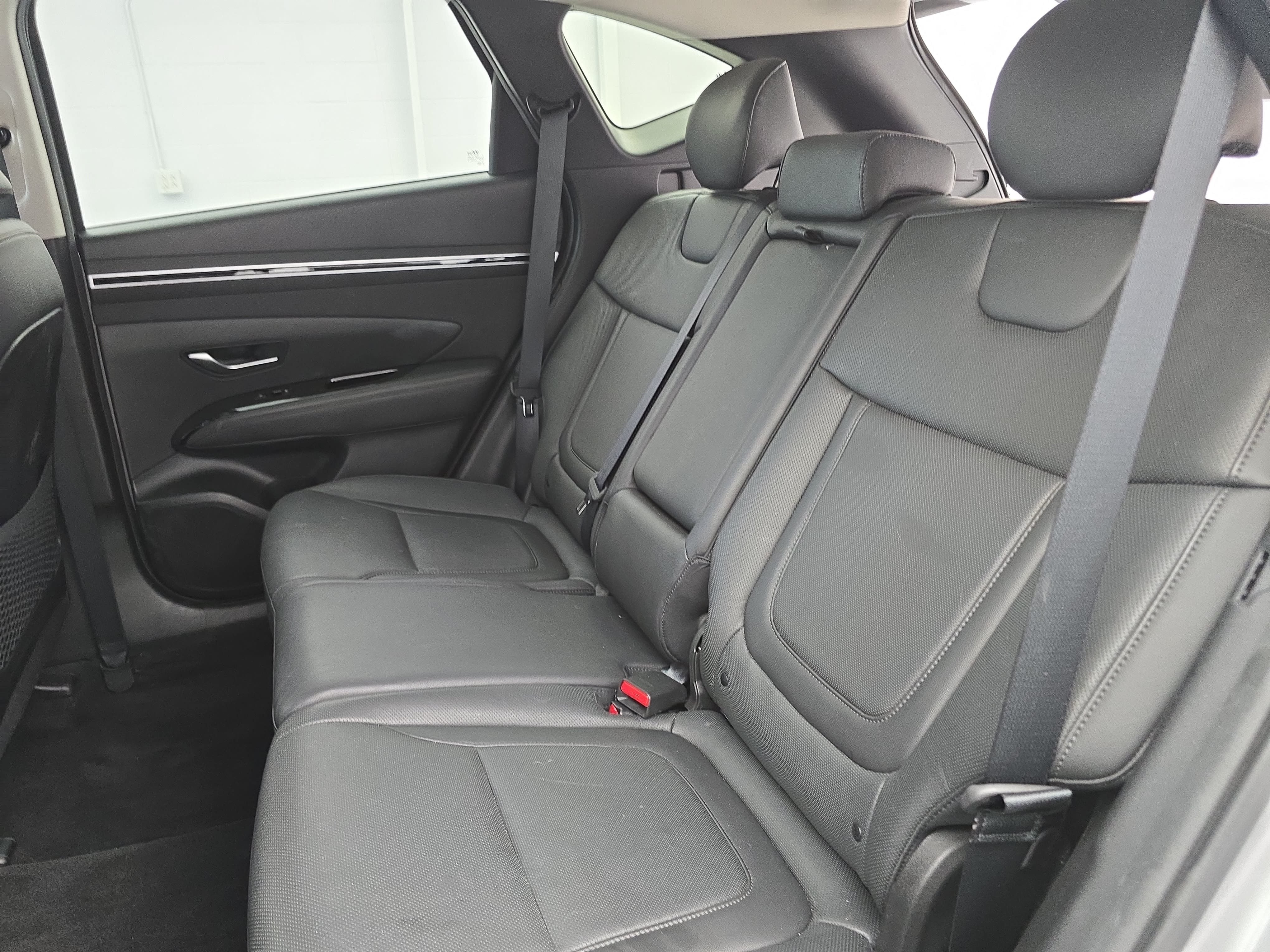Used 2023 Hyundai Tucson Limited AWD/4WD image 14