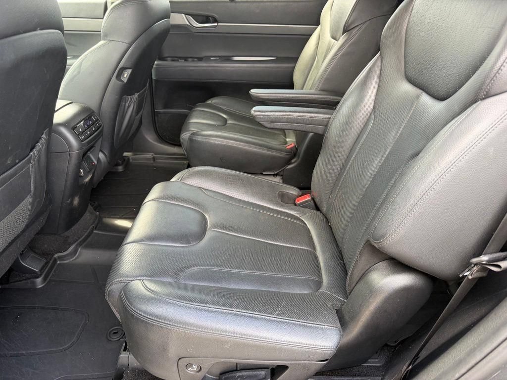 Used 2022 Hyundai Palisade SEL w/ Premium Package FWD image 10
