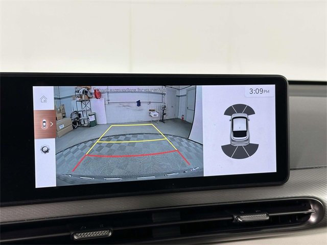 Used 2025 Genesis GV60 AWD image 27