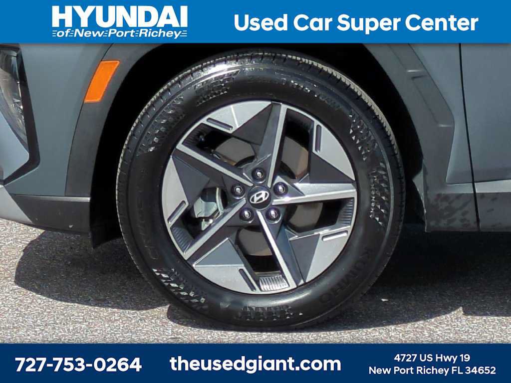 Certified 2025 Hyundai Tucson SEL FWD image 10