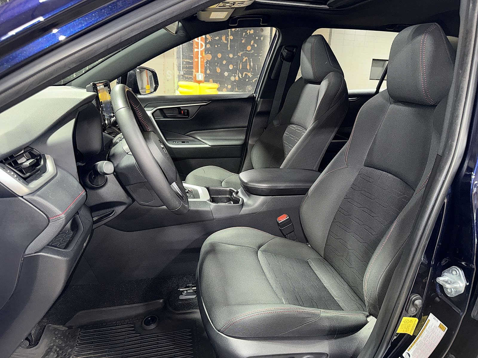 Used 2021 Toyota RAV4 SE w/ Weather & Moonroof Package AWD/4WD image 15