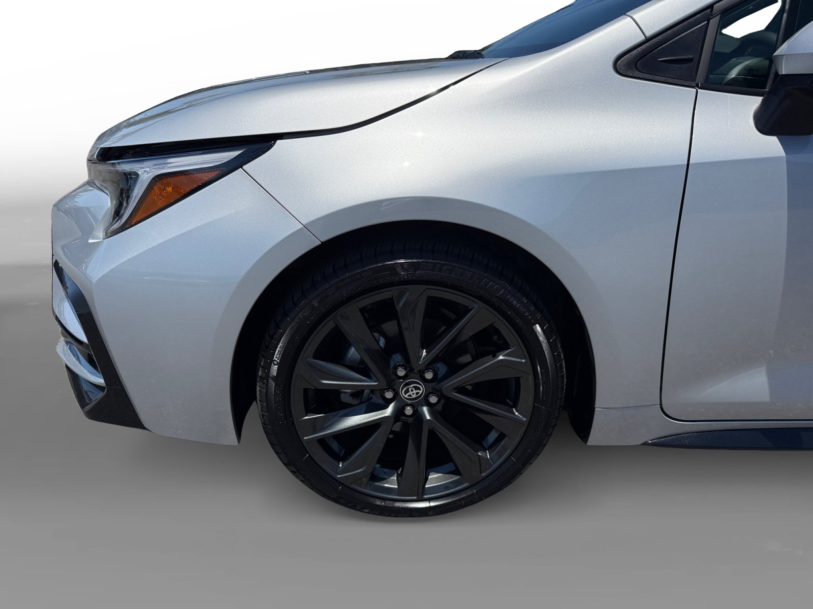 Used 2025 Toyota Corolla SE FWD image 9