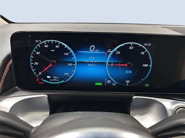 Used 2023 Mercedes-Benz EQB 300 4MATIC image 18