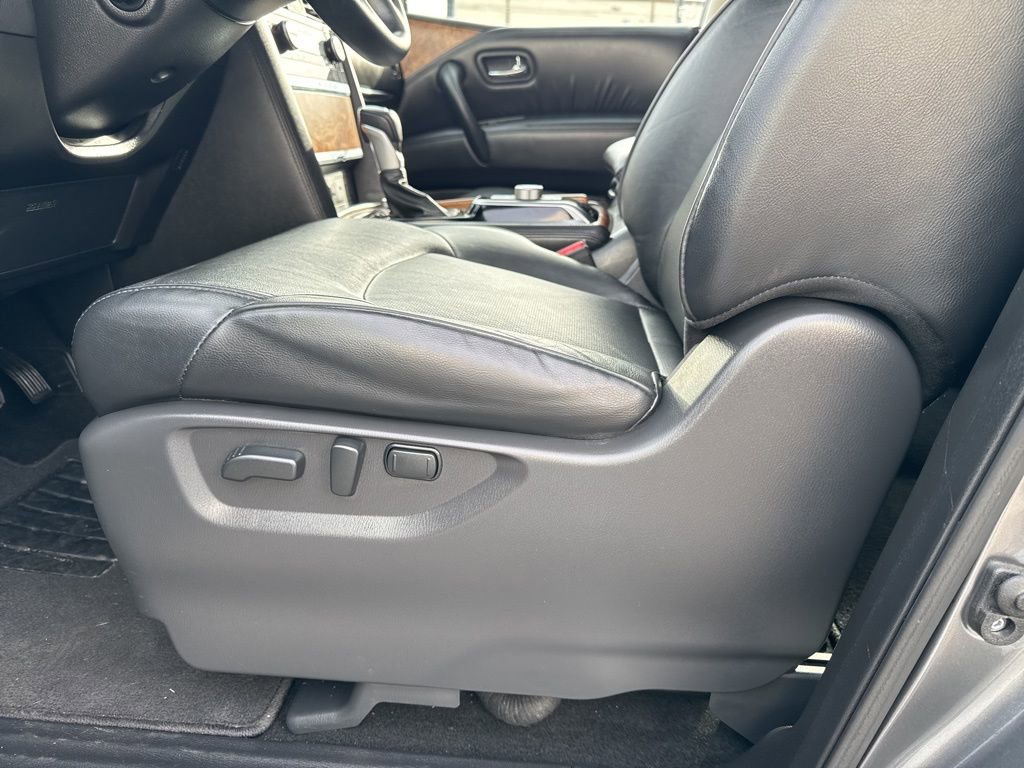 Used 2024 Nissan Armada SL w/ Captain's Chairs Package image 16