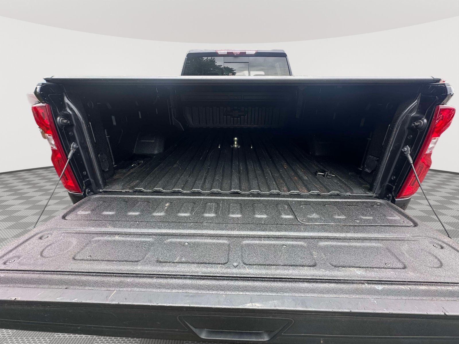 Used 2024 Chevrolet Silverado 2500 LTZ w/ LTZ Premium Package AWD/4WD image 34