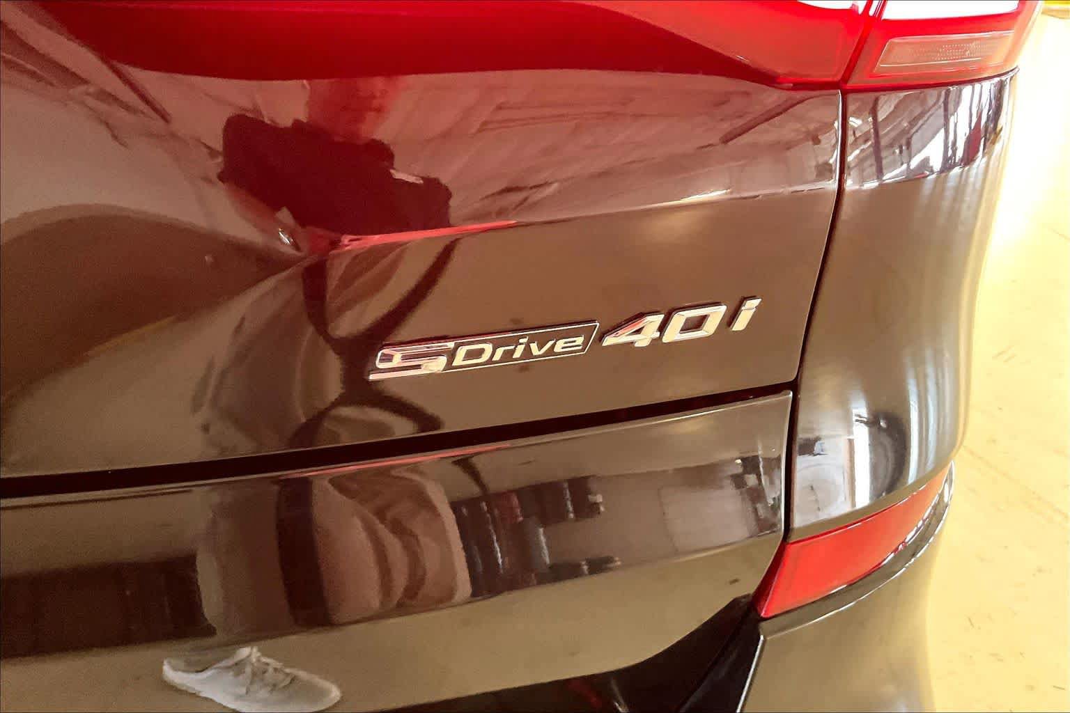 Used 2022 BMW X5 sDrive40i w/ M Sport Package RWD image 9