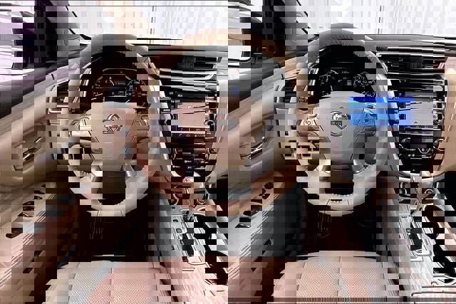 Used 2017 Nissan Murano SL w/ SL Technology Package AWD/4WD image 5