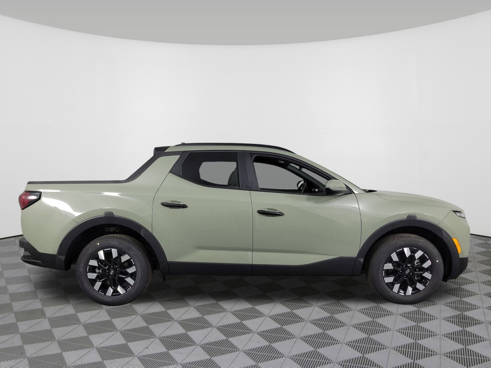 New 2025 Hyundai Santa Cruz SEL image 2