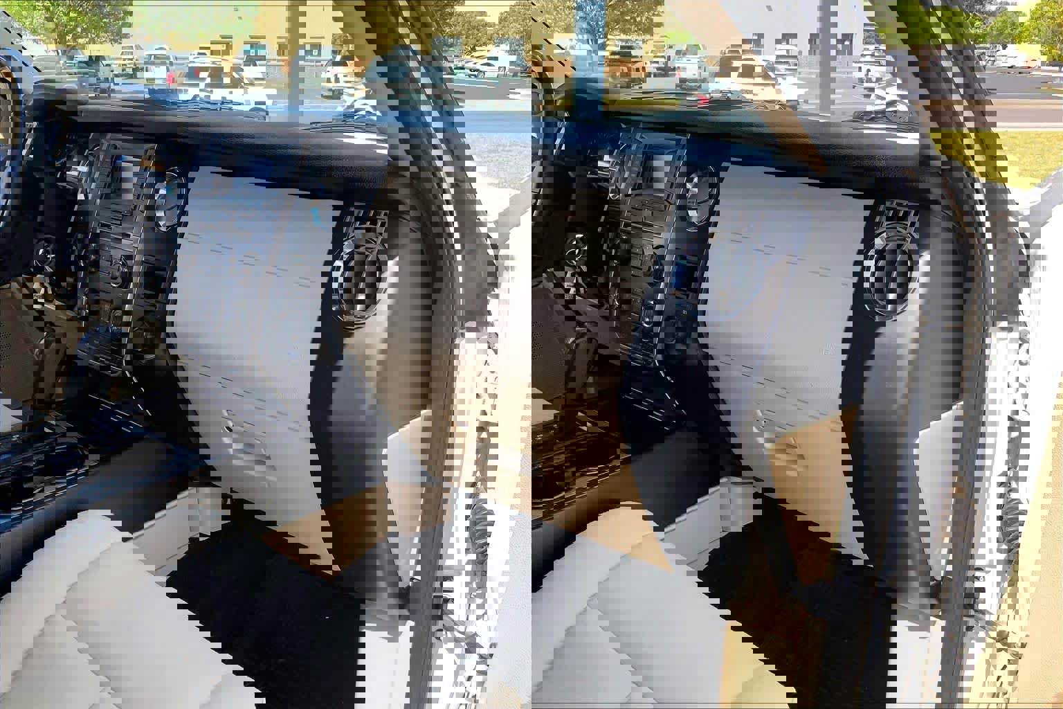 Used 2017 Ford Expedition EL XL w/ Equipment Group 101A image 18