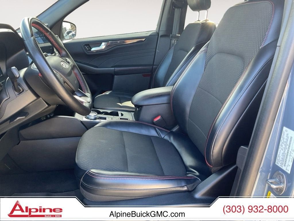 Used 2023 Ford Escape ST-Line Select w/ Tech Pack #2 image 9