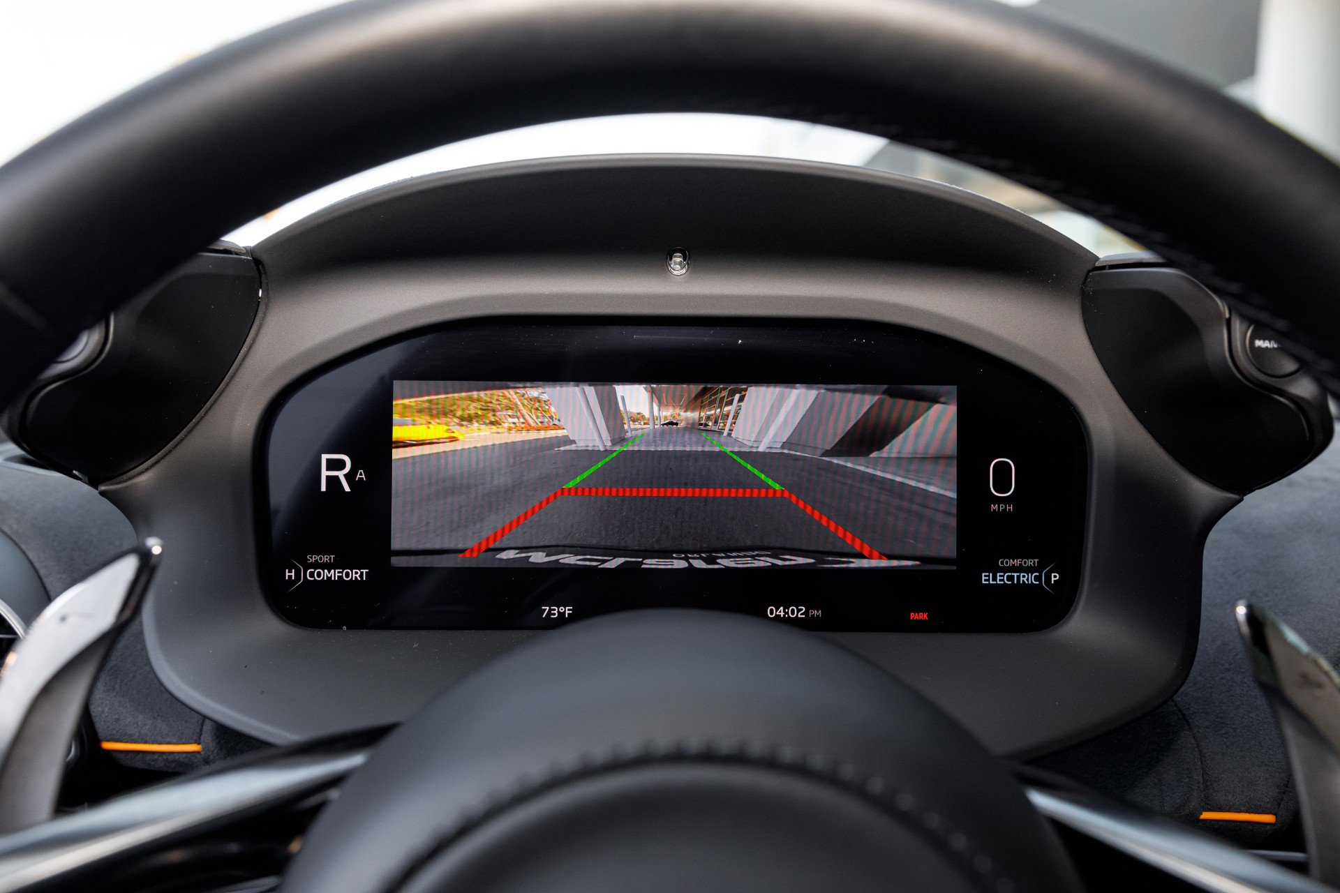 Used 2025 McLaren Artura image 31
