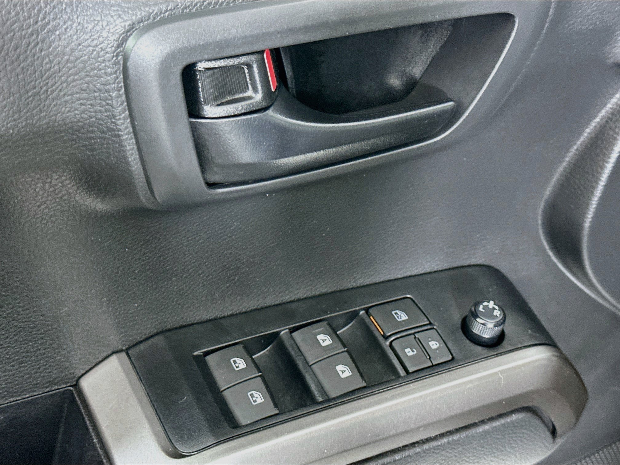 Used 2023 Toyota Tacoma SR5 RWD image 15