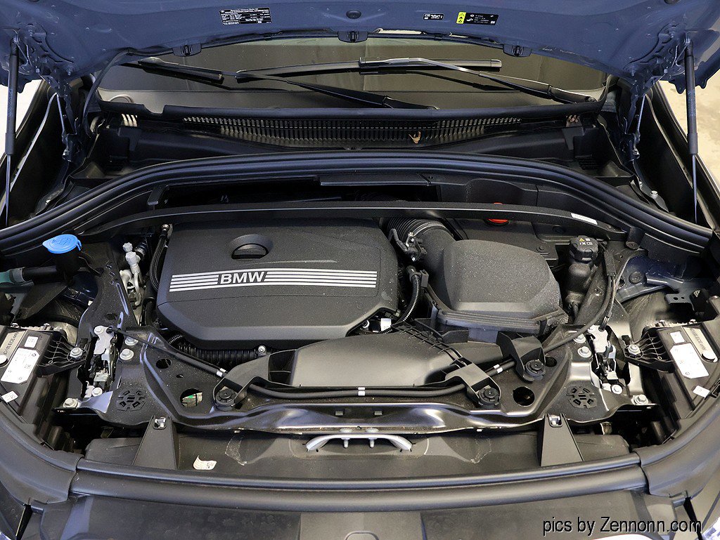 Used 2025 BMW X1 xDrive28i w/ Premium Package image 37