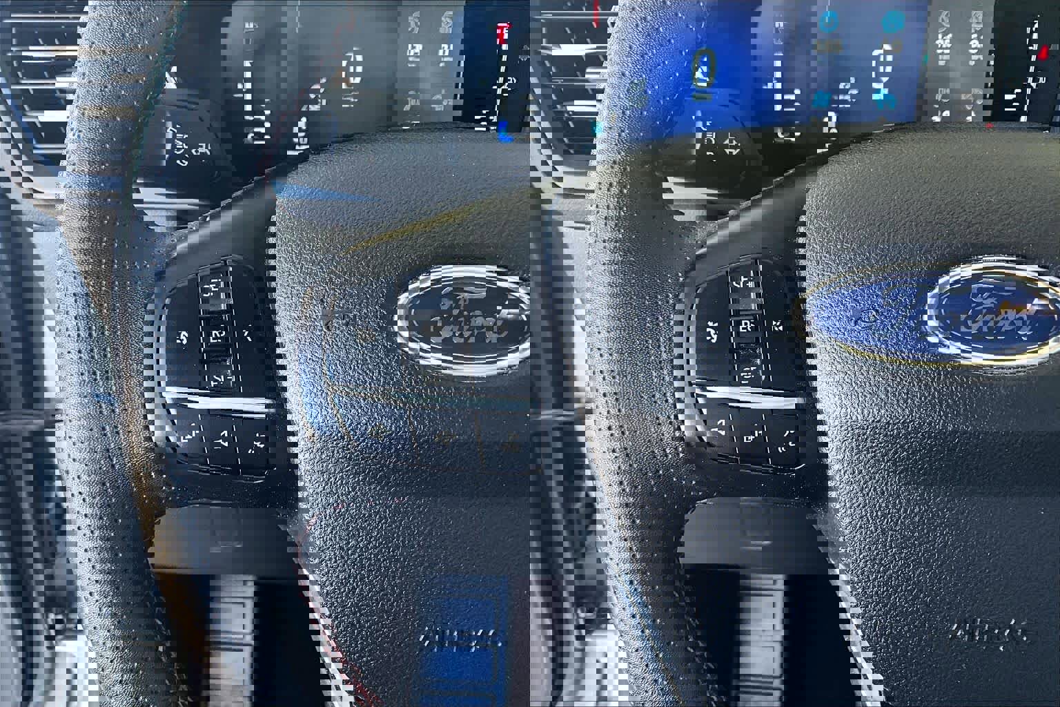 Used 2024 Ford Escape ST-Line image 23