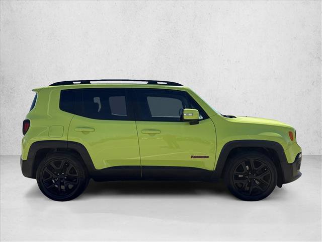 Used 2017 Jeep Renegade Altitude FWD image 4
