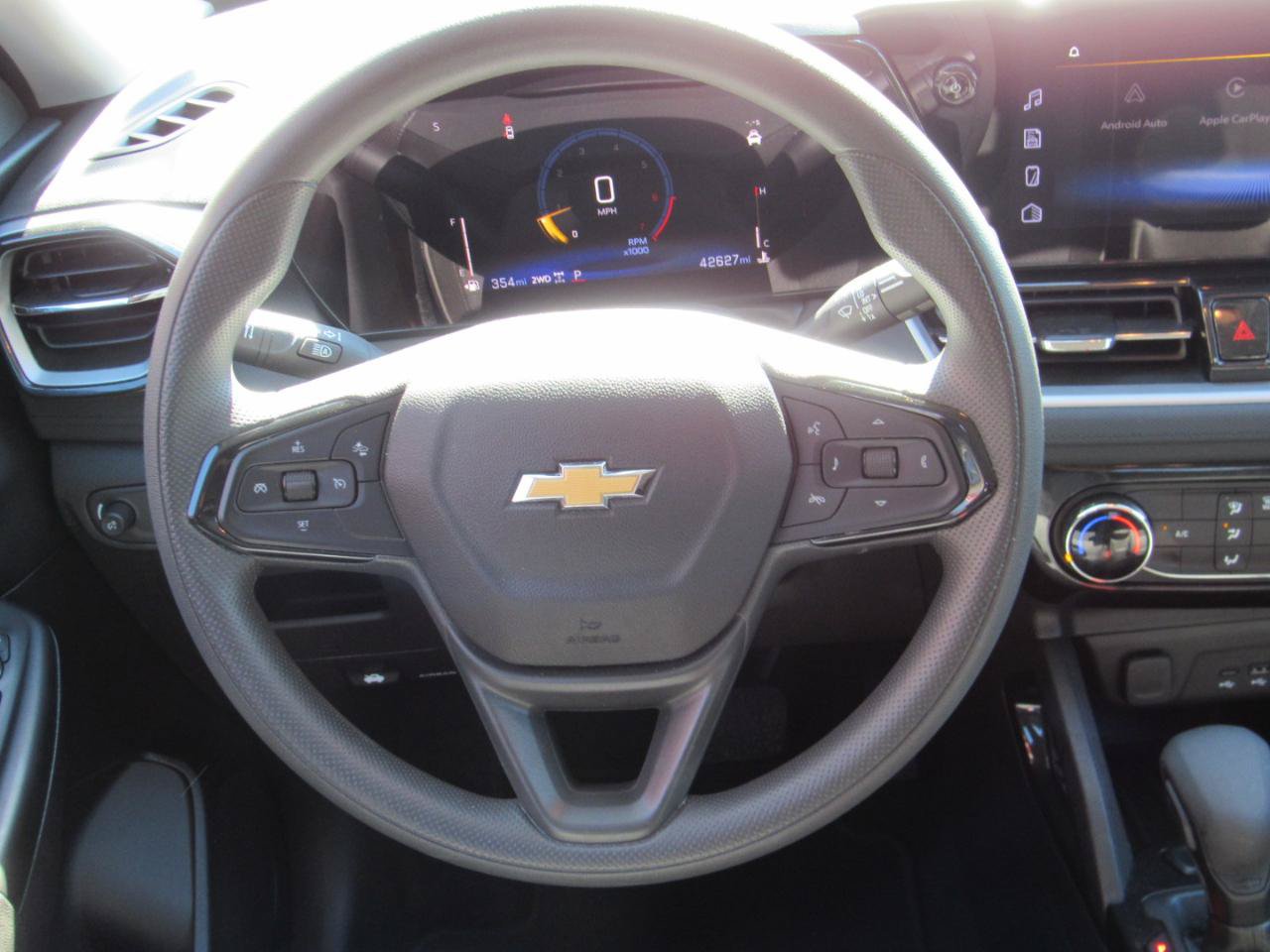 Used 2025 Chevrolet TrailBlazer LT AWD/4WD image 18