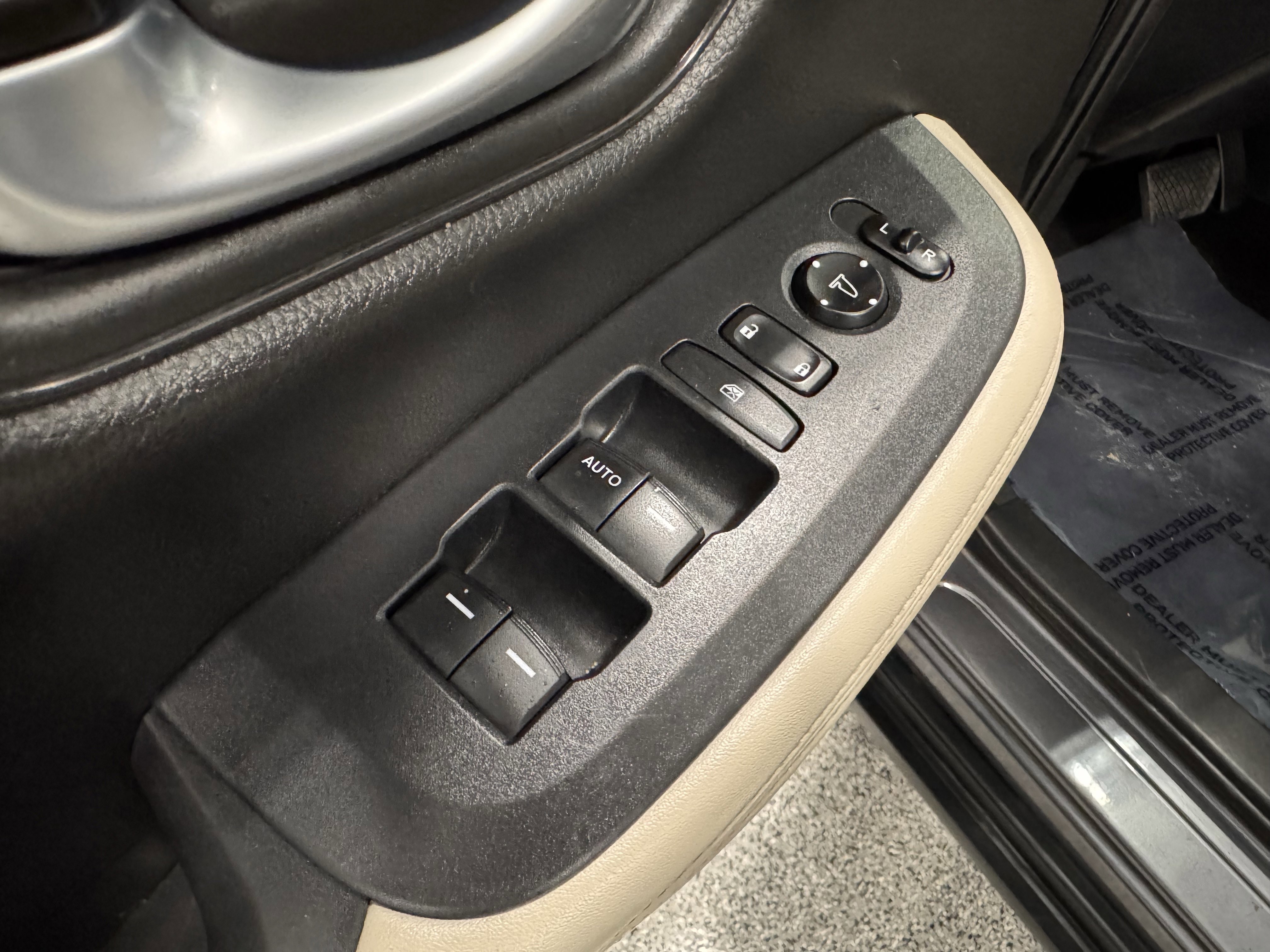 Used 2023 Honda HR-V LX image 20