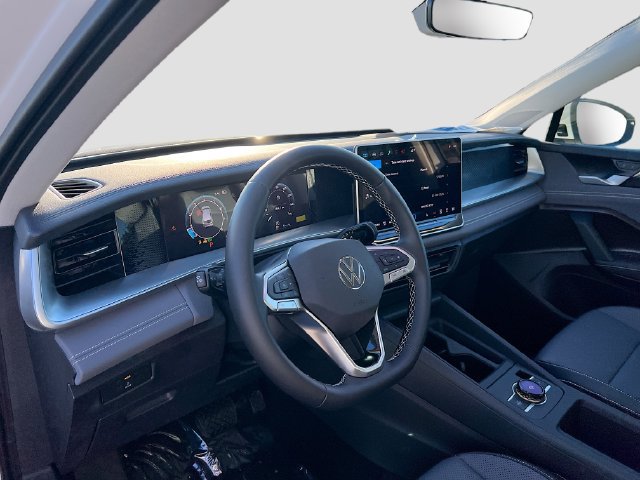 New 2026 Volkswagen Tiguan SE AWD/4WD image 8
