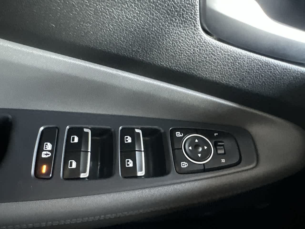 Used 2023 Hyundai Santa Fe SEL AWD/4WD image 17