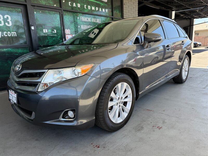 Used 2013 Toyota Venza LE FWD image 1
