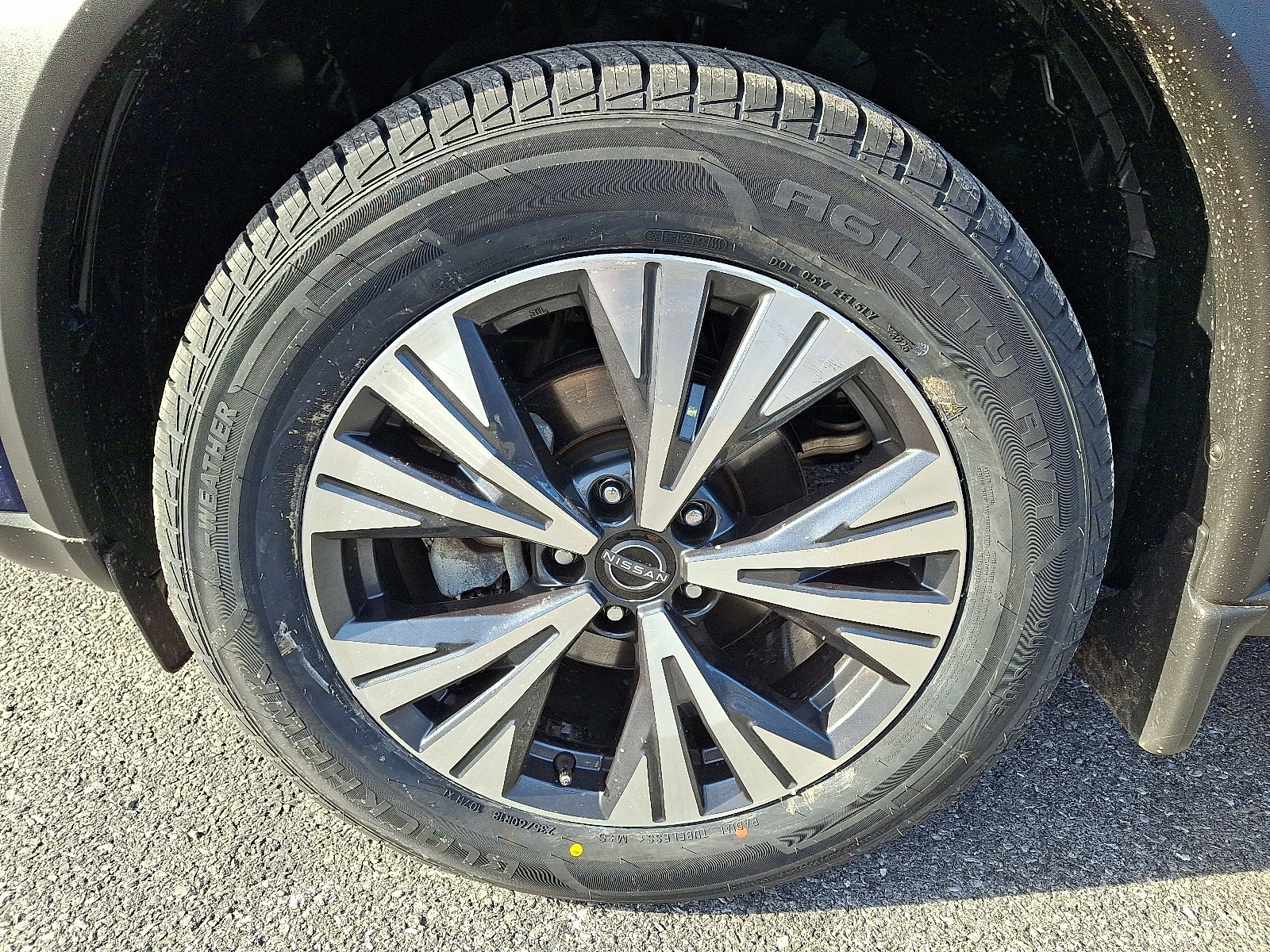 Used 2023 Nissan Rogue SV w/ SV Premium Package image 9