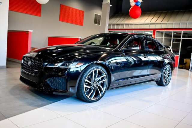 Used 2024 Jaguar XF R-Dynamic SE image 2