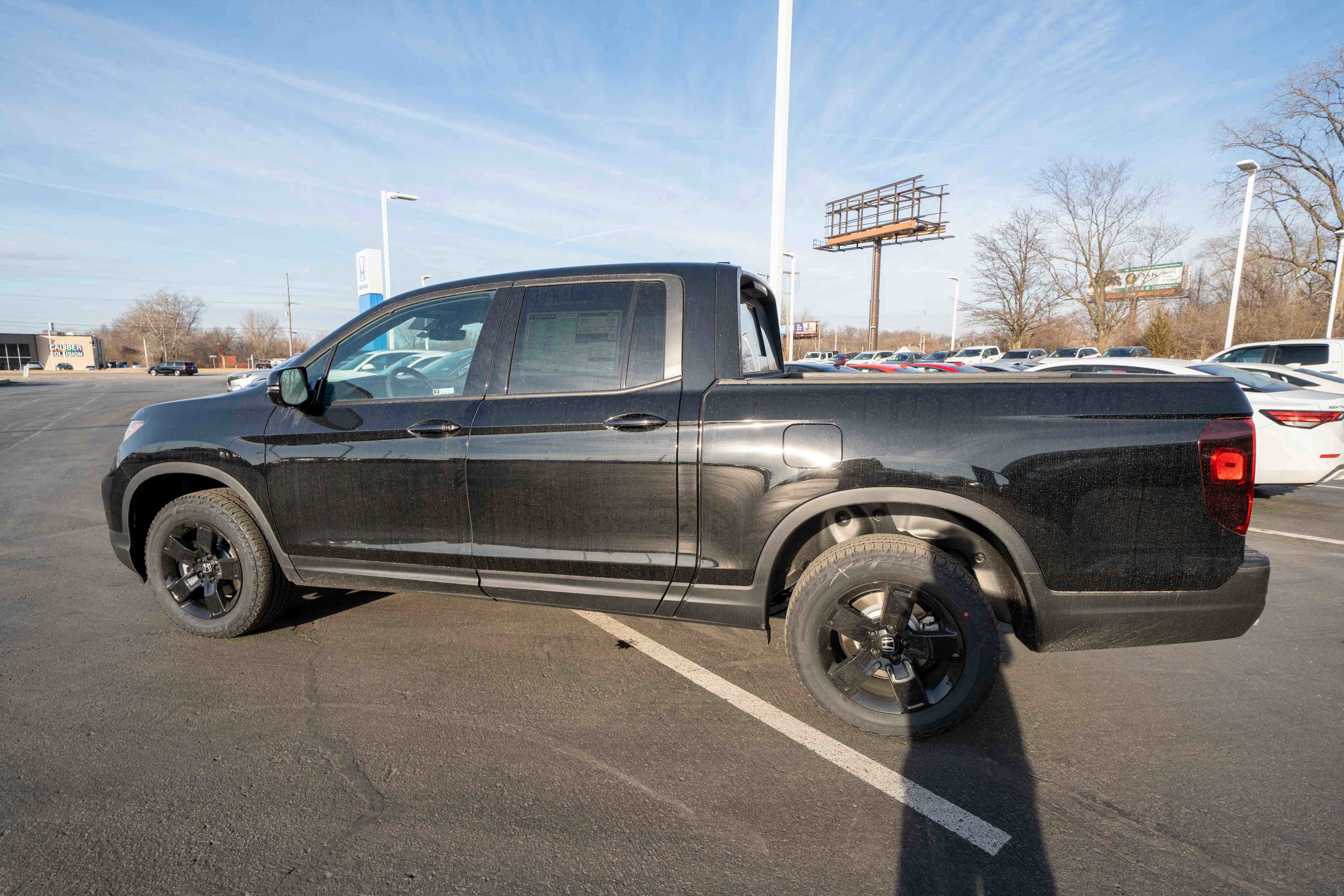 New 2026 Honda Ridgeline Black Edition image 4