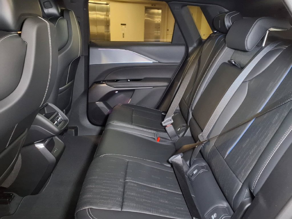 New 2027 Cadillac Lyriq Sport AWD/4WD image 12
