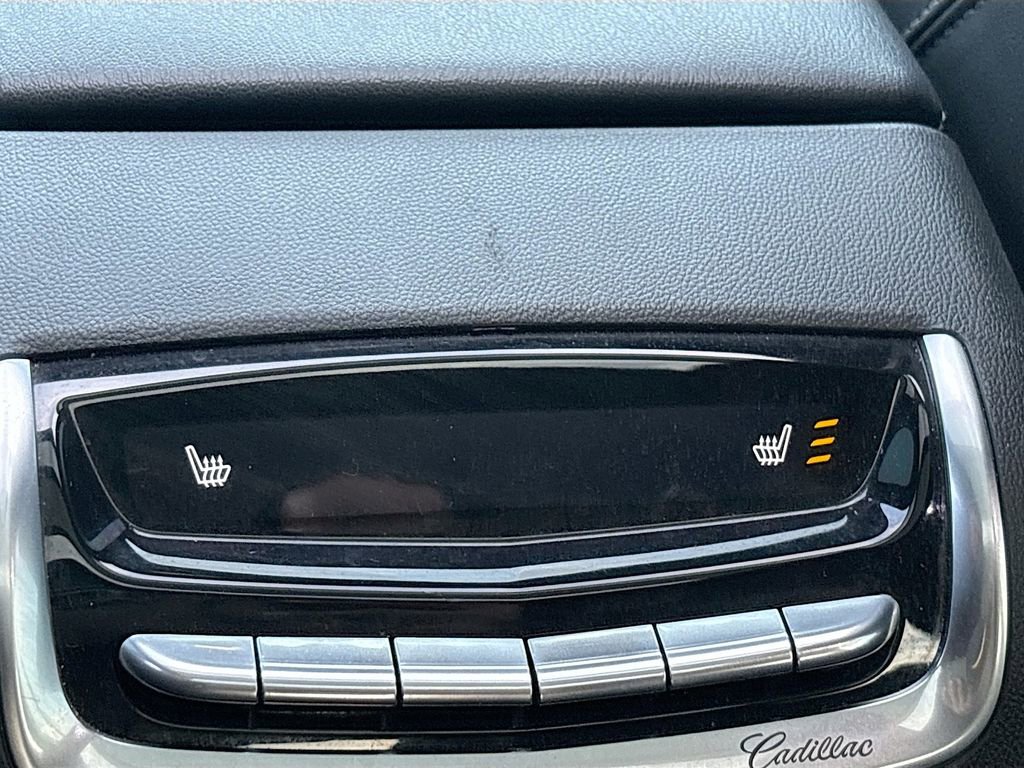 Used 2024 Cadillac XT6 Premium Luxury w/ LPO, Floor Liner Package image 27