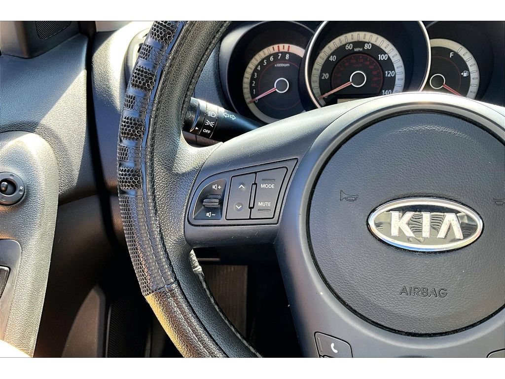 Used 2012 Kia Forte EX w/ Premium Pkg FWD image 11