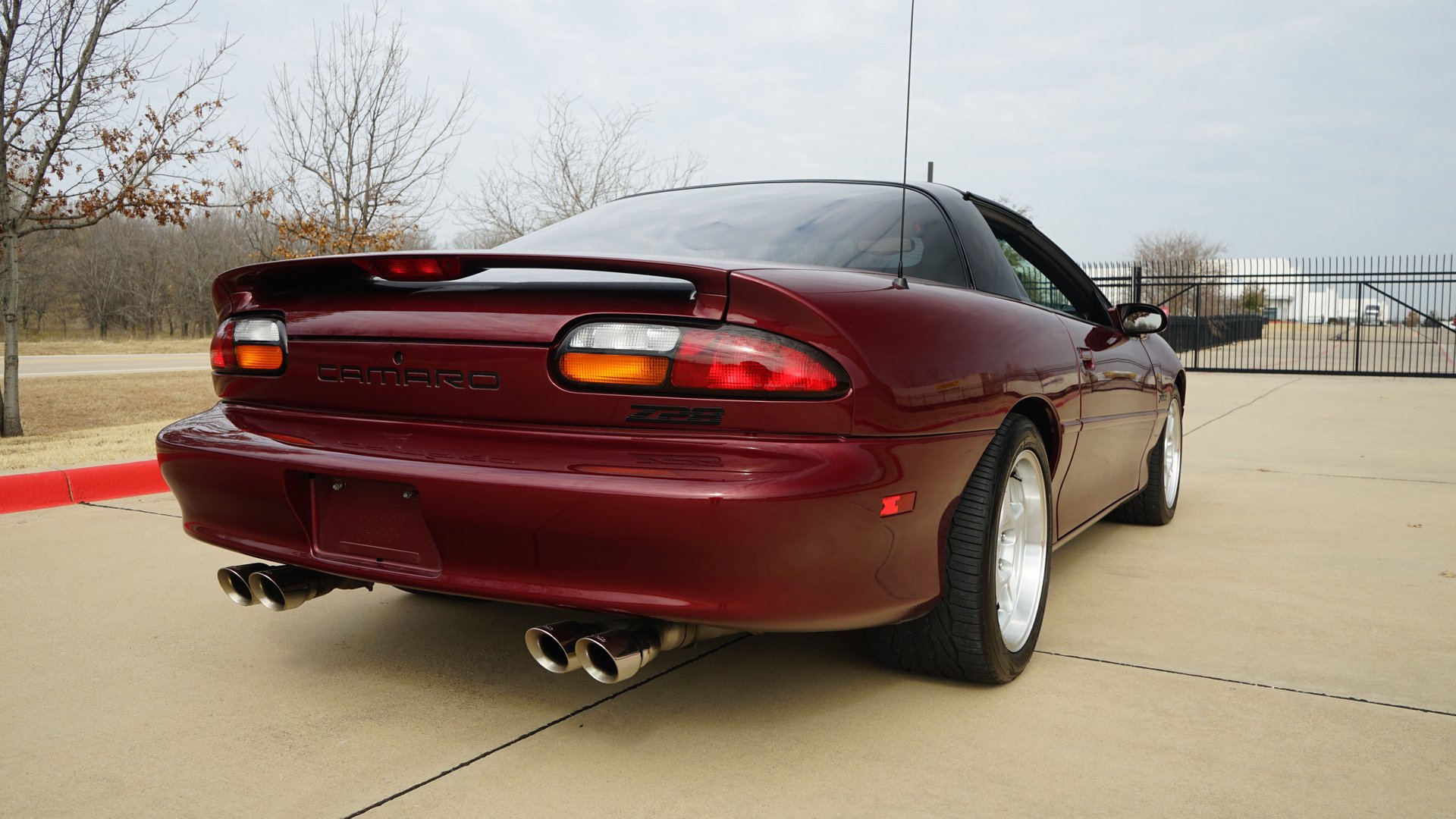 Used 2000 Chevrolet Camaro Z28 w/ Preferred Equipment Group 2 image 15