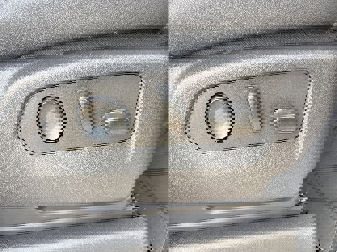 Used 2023 Chevrolet Silverado 1500 ZR2 w/ Technology Package image 12