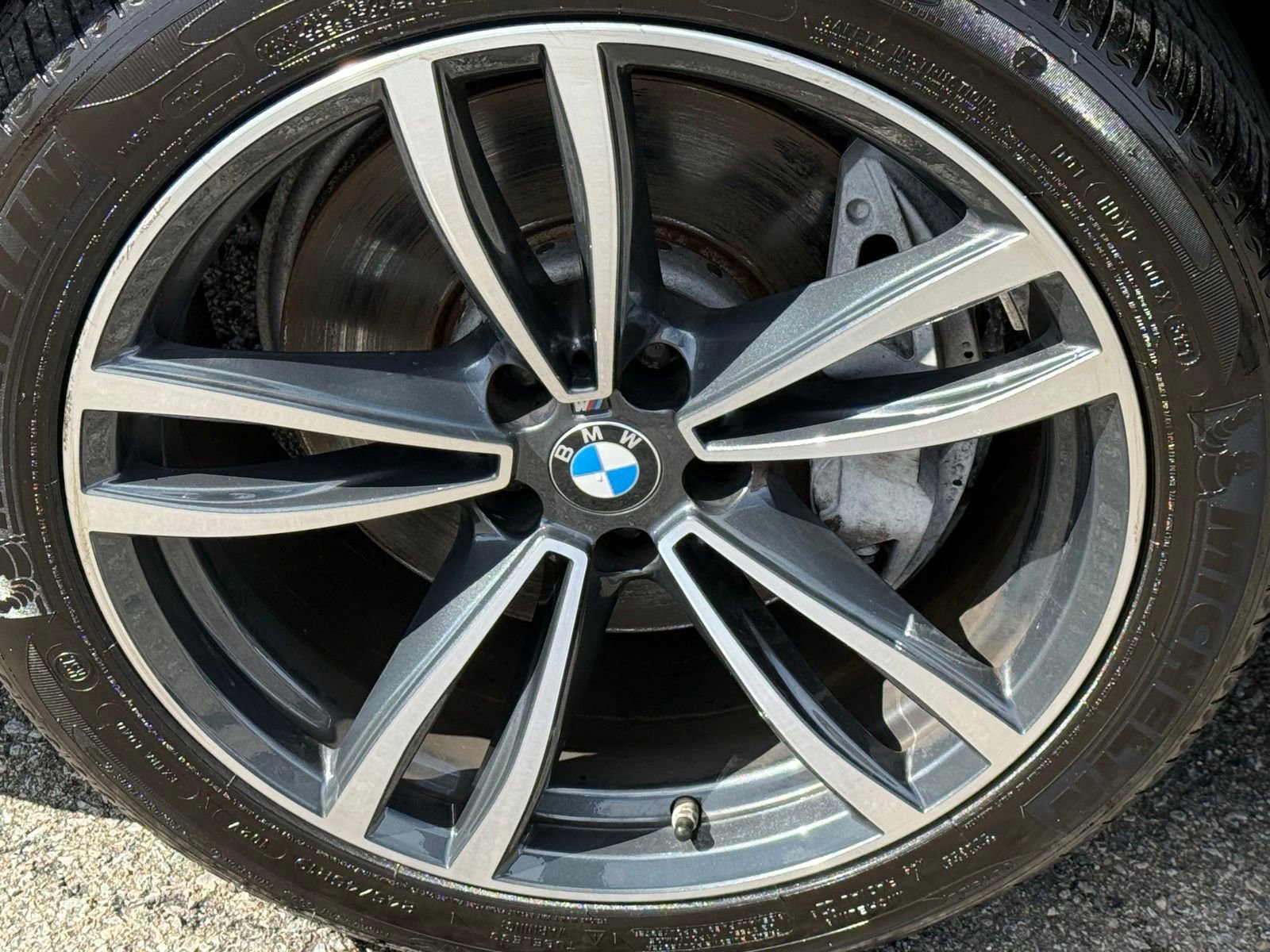 Used 2022 BMW 740i xDrive w/ M Sport Package image 51