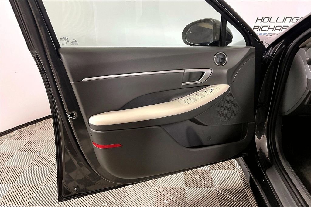 Used 2025 Hyundai Sonata SEL FWD image 18