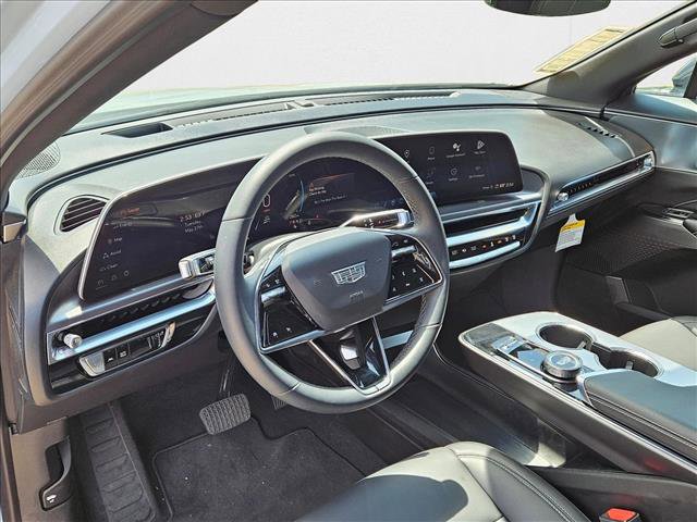 New 2024 Cadillac Lyriq Tech image 3