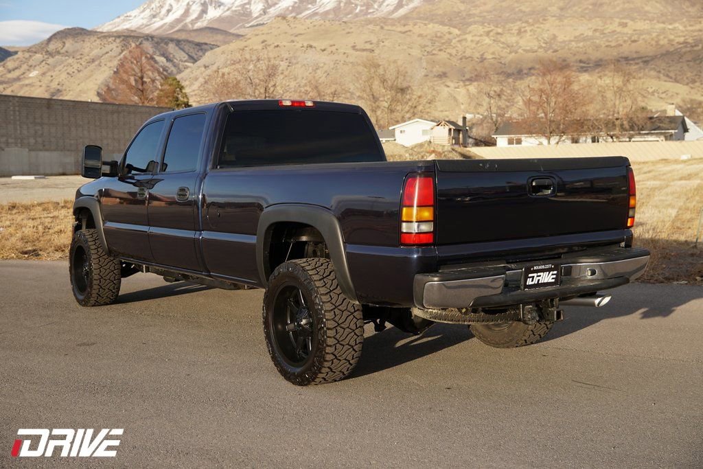 Used 2007 GMC Sierra 3500 SLT w/ Skid Plate Package image 8