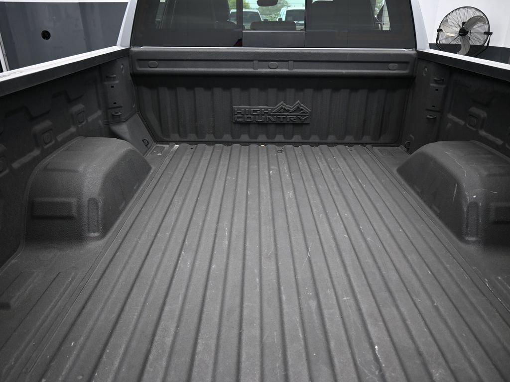 Used 2023 Chevrolet Silverado 1500 High Country w/ Technology Package image 51