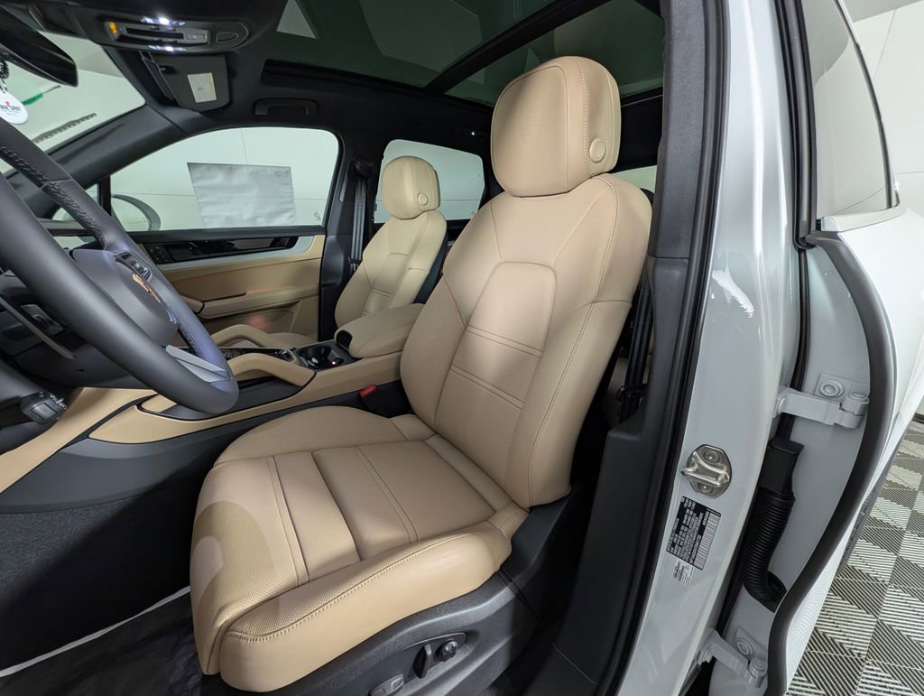New 2026 Porsche Cayenne image 5