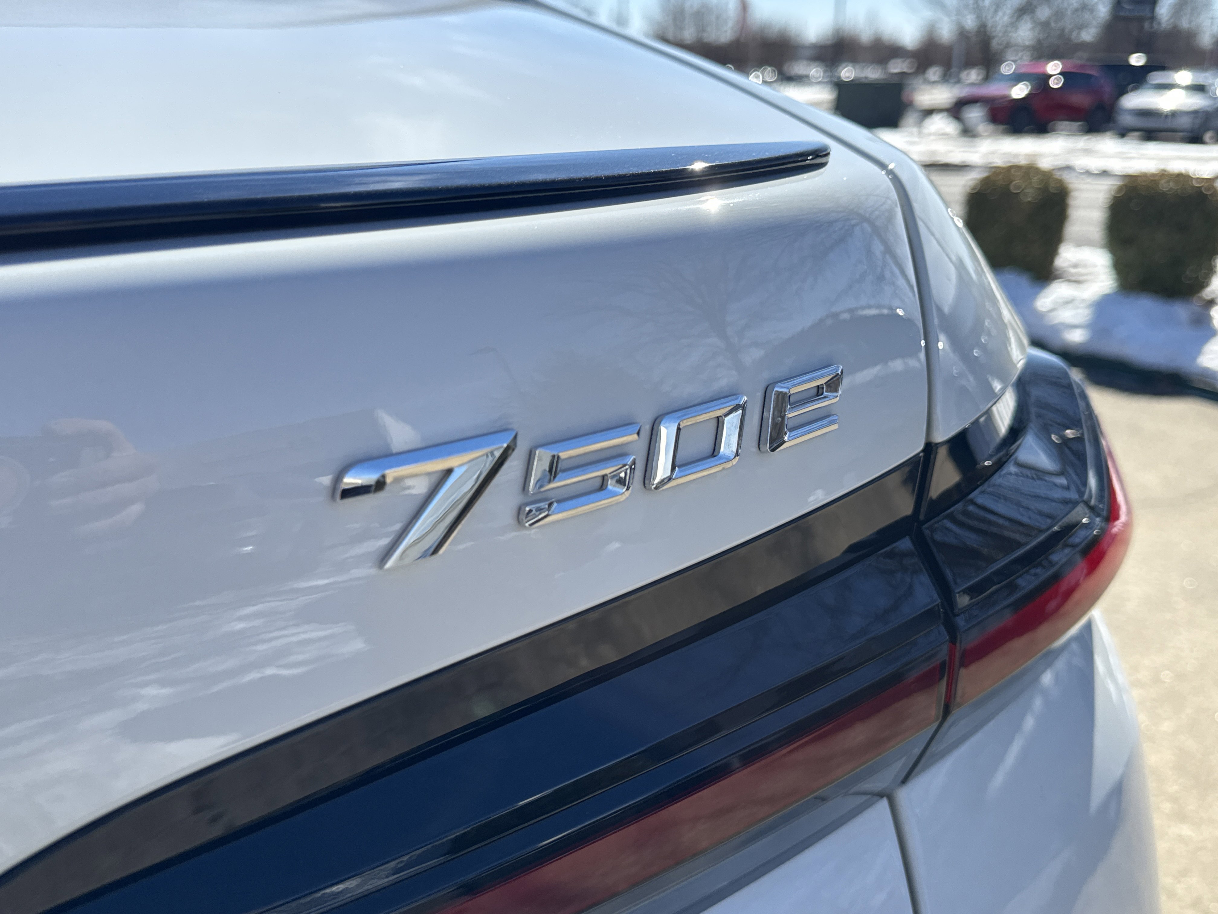 New 2026 BMW 750e xDrive w/ Executive Package AWD/4WD image 7