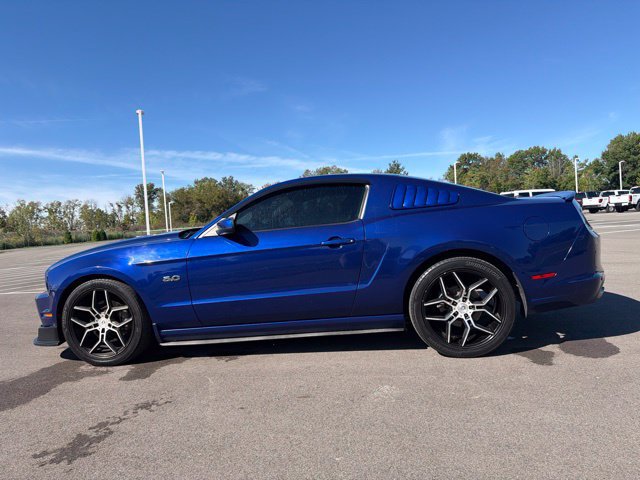Used 2013 Ford Mustang GT Premium w/ Electronics Pkg RWD image 12