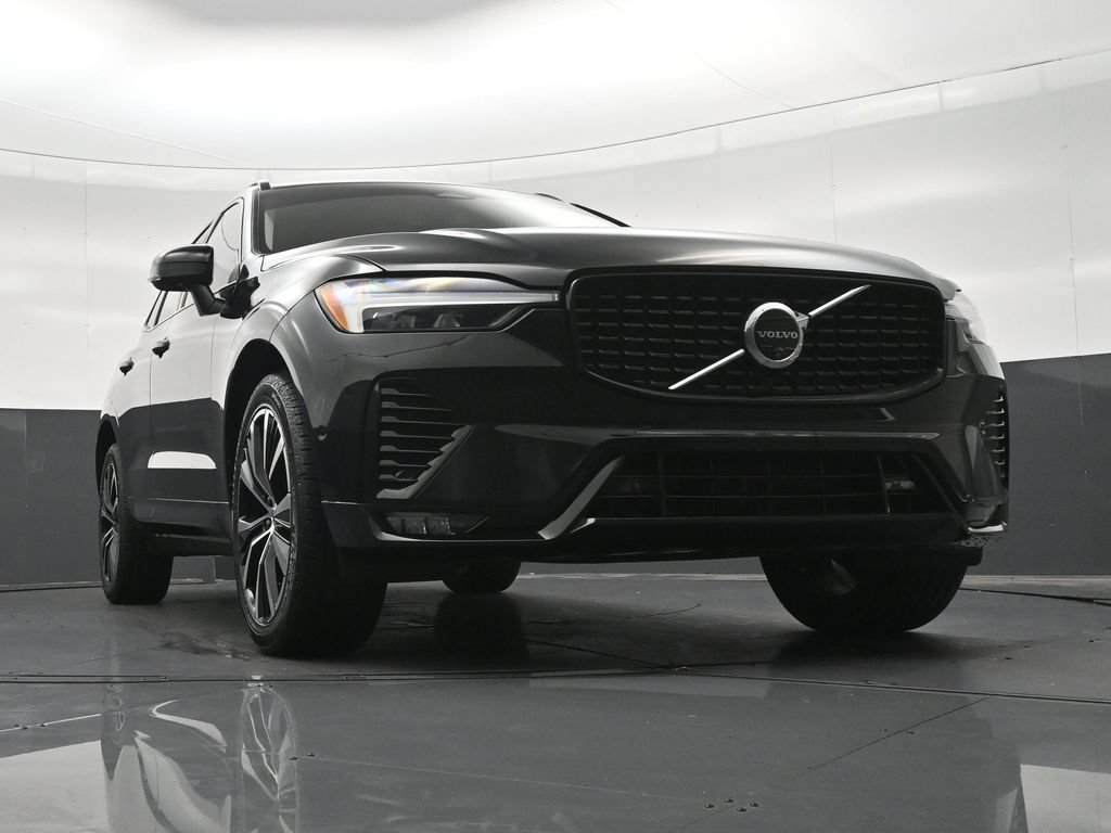 Certified 2024 Volvo XC60 B5 Plus AWD/4WD image 29
