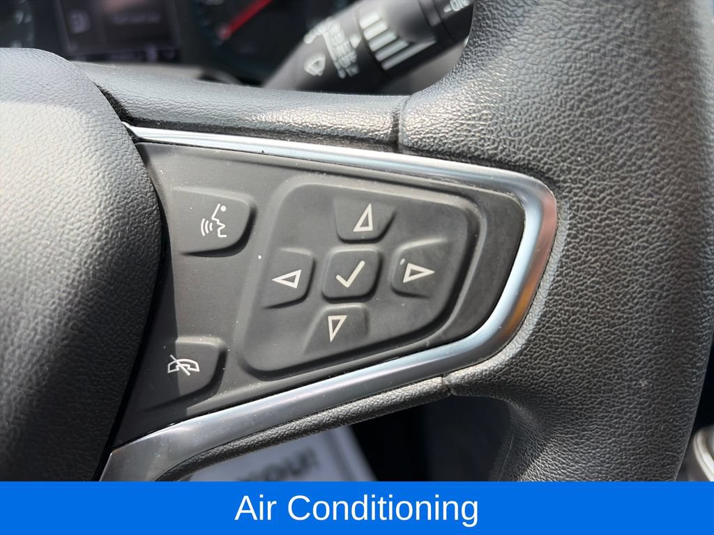 Used 2018 Chevrolet Equinox LT FWD image 13