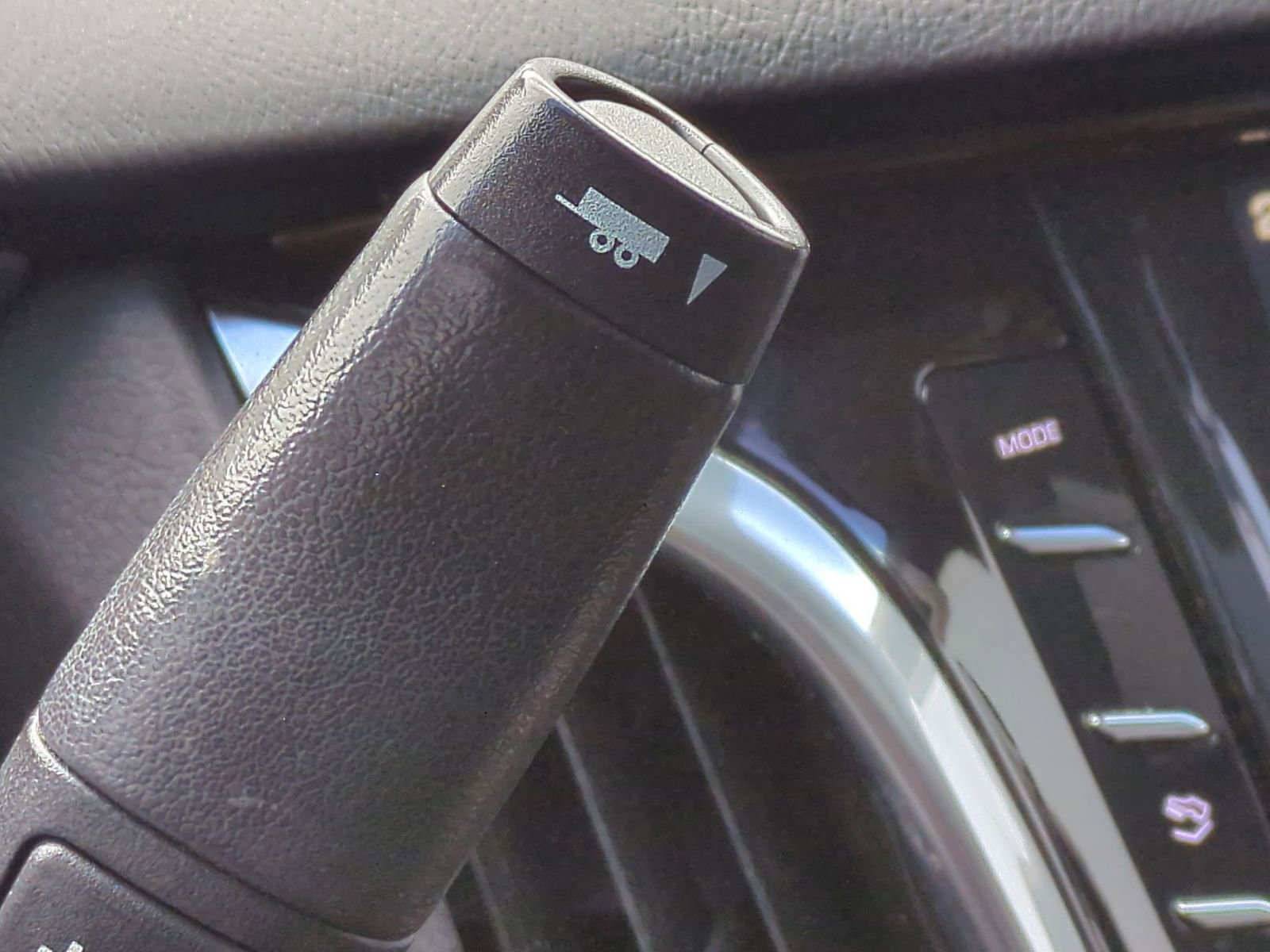 Used 2019 Cadillac Escalade ESV Luxury image 74