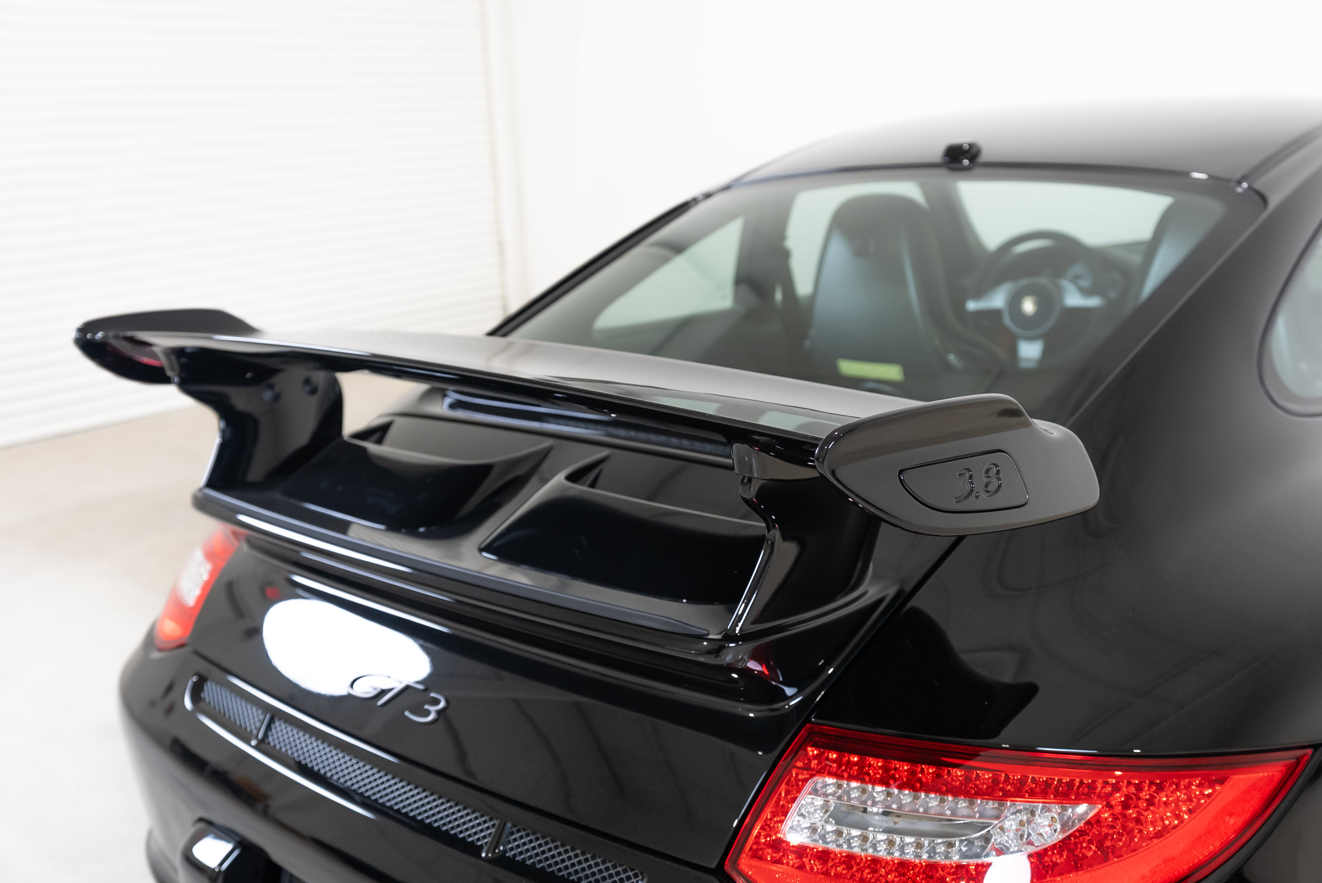 Used 2010 Porsche 911 GT3 RWD image 97