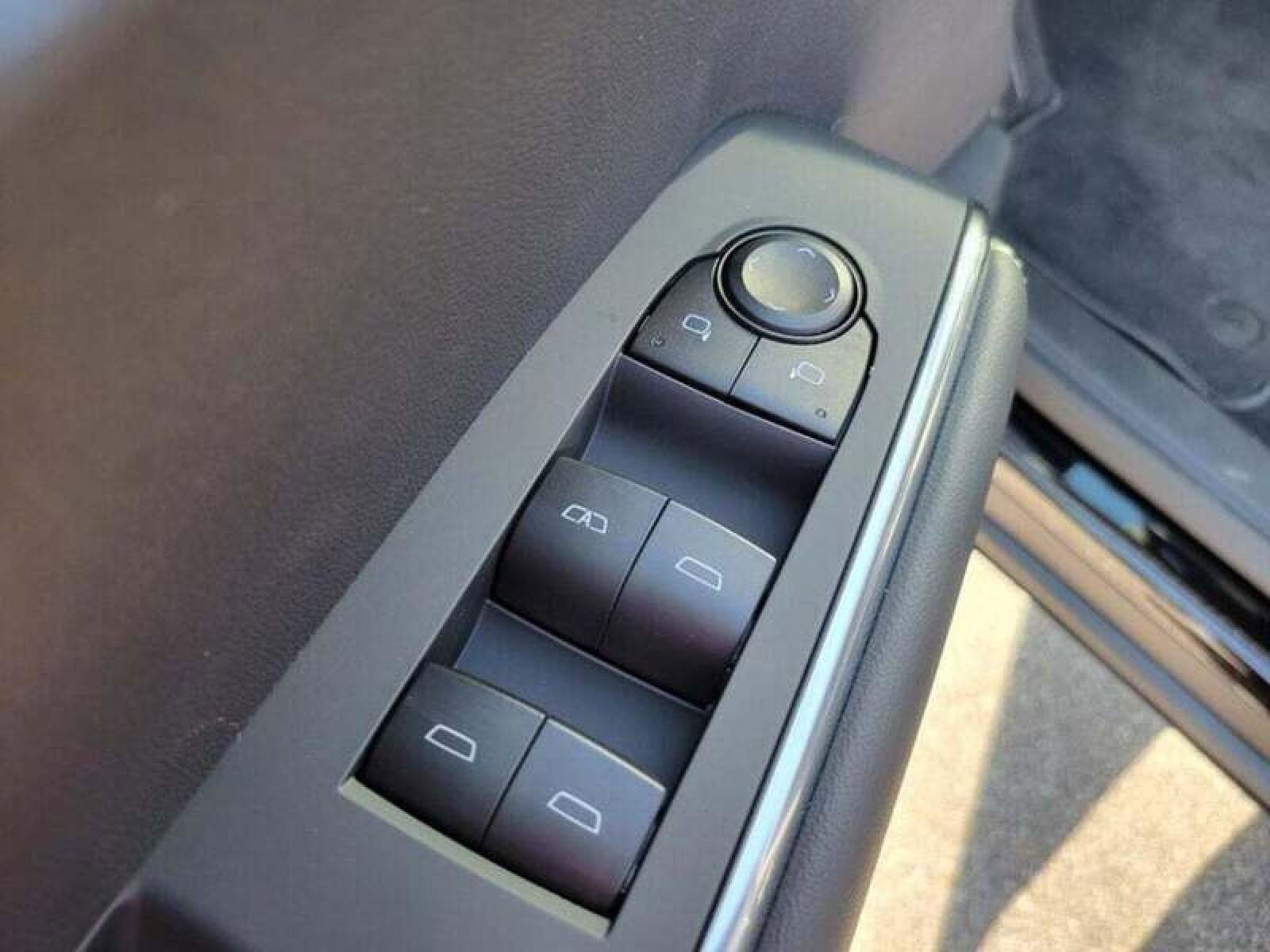 New 2026 GMC Acadia Elevation w/ Black Edition FWD image 24