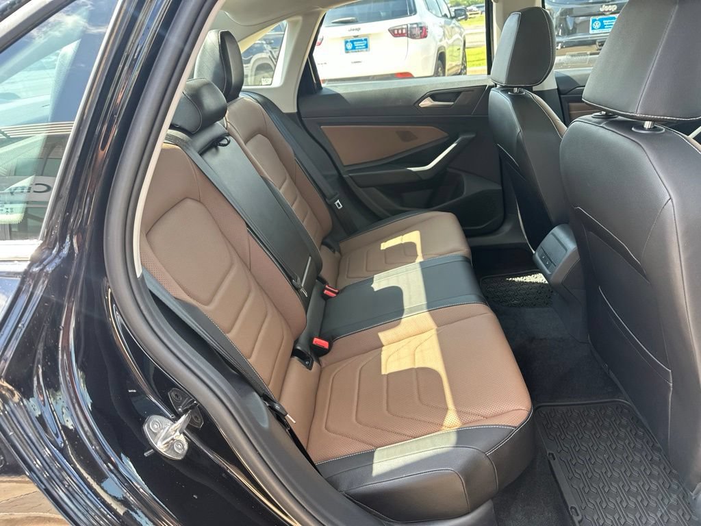 Used 2026 Volkswagen Jetta SEL FWD image 17
