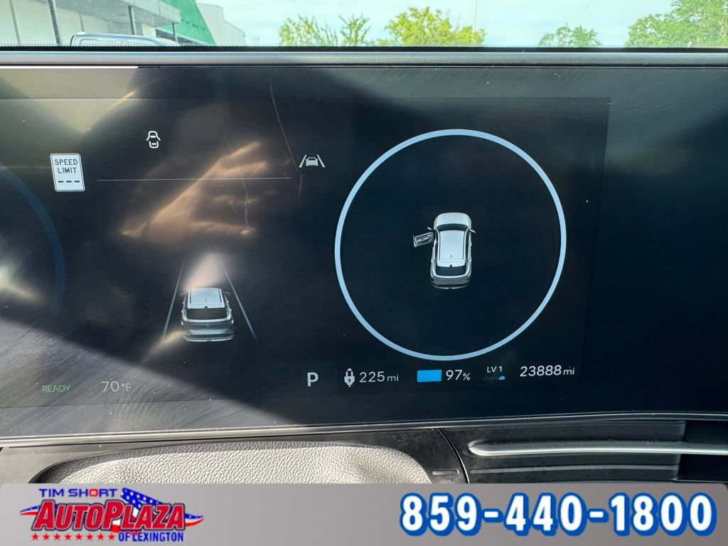 Used 2024 Hyundai Kona SEL FWD image 4