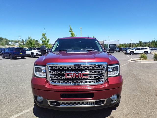 Used 2013 GMC Sierra 2500 Denali w/ Suspension Package, Off-Road AWD/4WD image 8