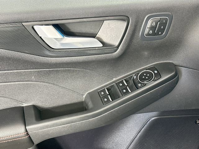 Used 2023 Ford Escape ST-Line Elite w/ Premium Technology Package AWD/4WD image 25