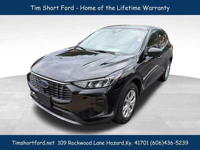Used 2025 Ford Escape Active AWD/4WD image 2